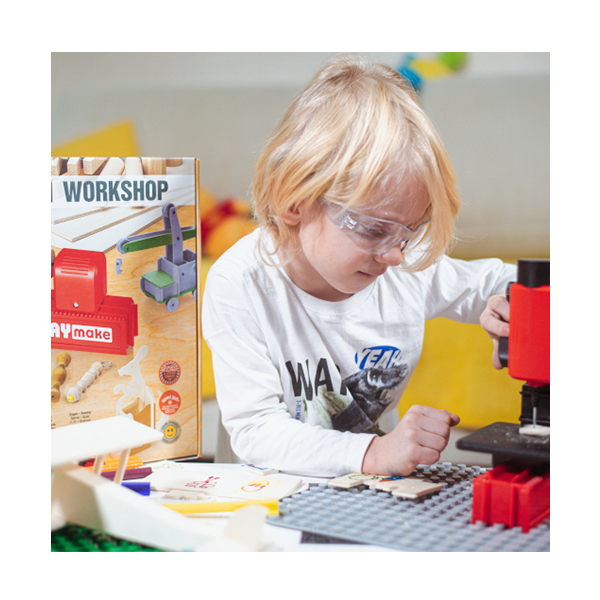 Lot escolar PLAYmake<br>4 en 1 taller fusteria