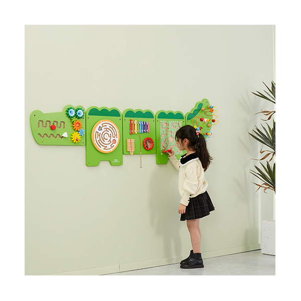Crocodrile activity wall panels