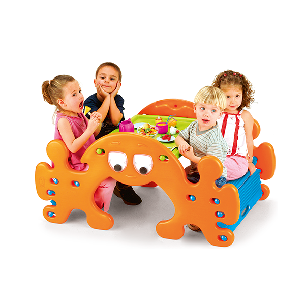 Ghost picnic table Feber